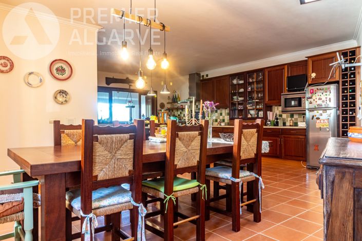 Image No.11-5 Bed Villa for sale