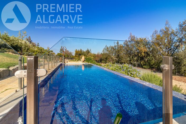 Image No.2-5 Bed Villa for sale
