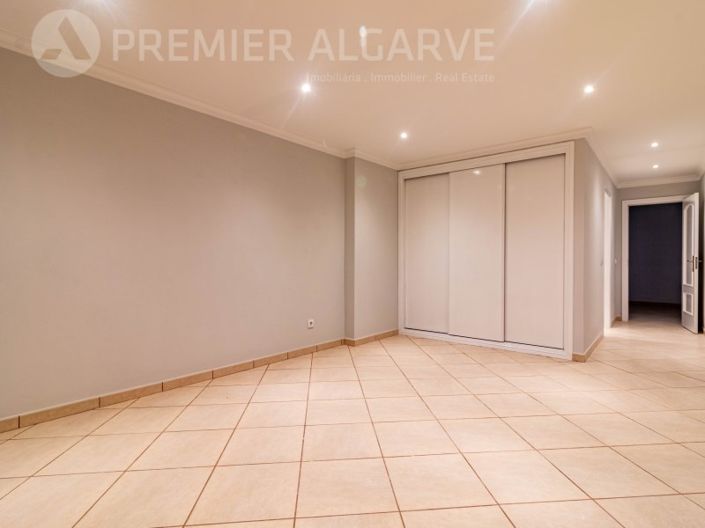 Image No.22-Maison de 6 chambres à vendre à Faro City