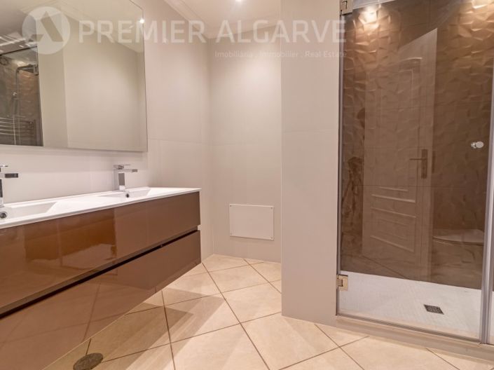 Image No.23-Maison de 6 chambres à vendre à Faro City