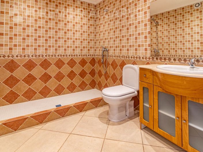 Image No.32-Maison de 6 chambres à vendre à Faro City