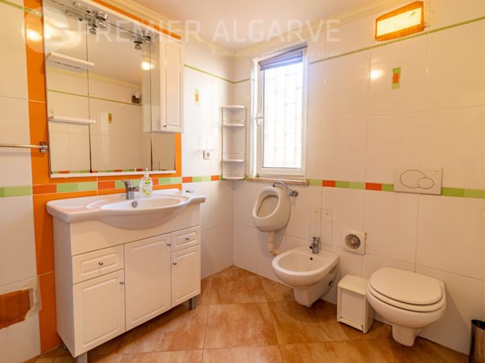 Image No.23-4 Bed House for sale