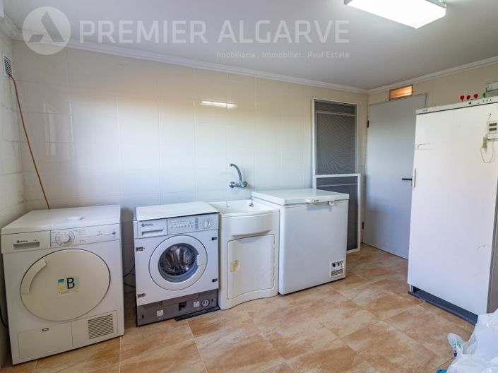 Image No.23-4 Bed House for sale