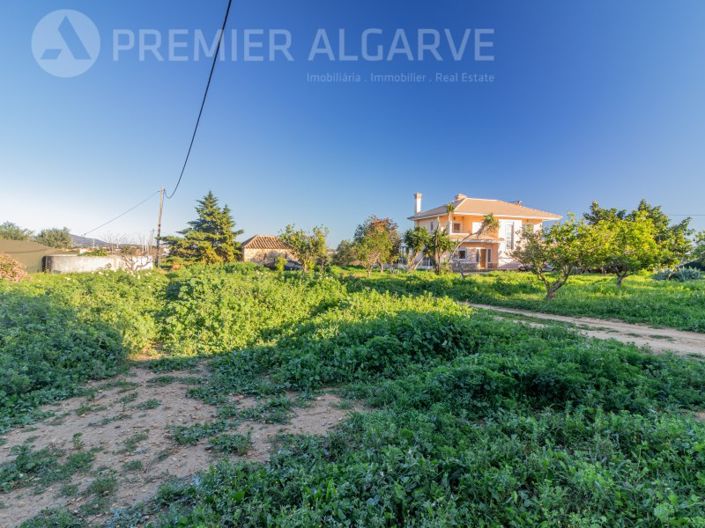 Image No.25-4 Bed House for sale