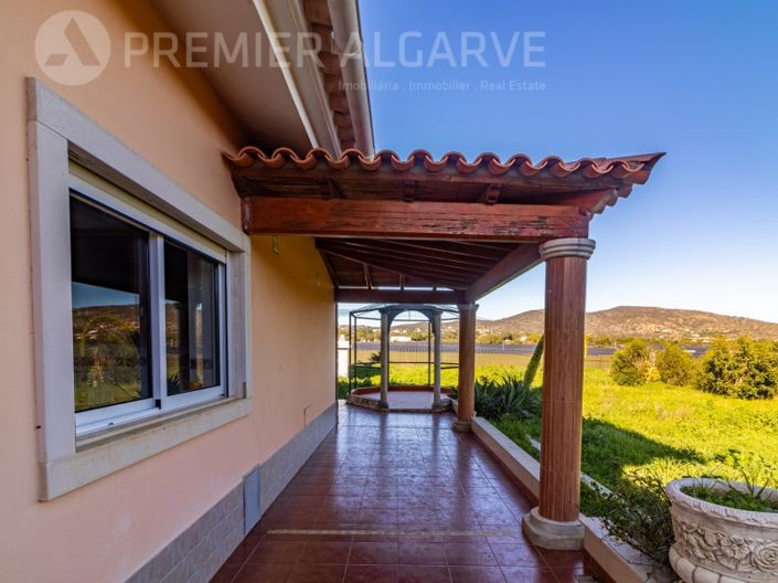 Image No.3-4 Bed House for sale