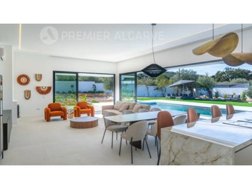 id83fc7a01-0000-0500-0000-000017b27141