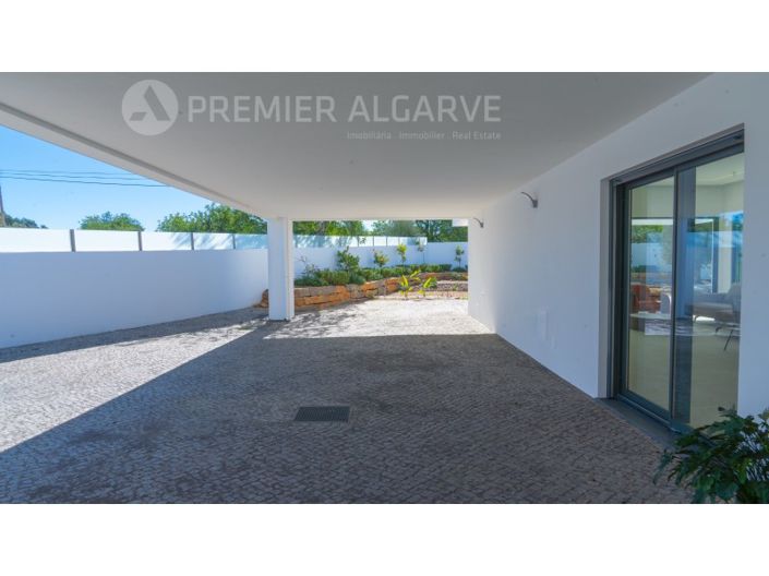 Image No.54-4 Bed House for sale