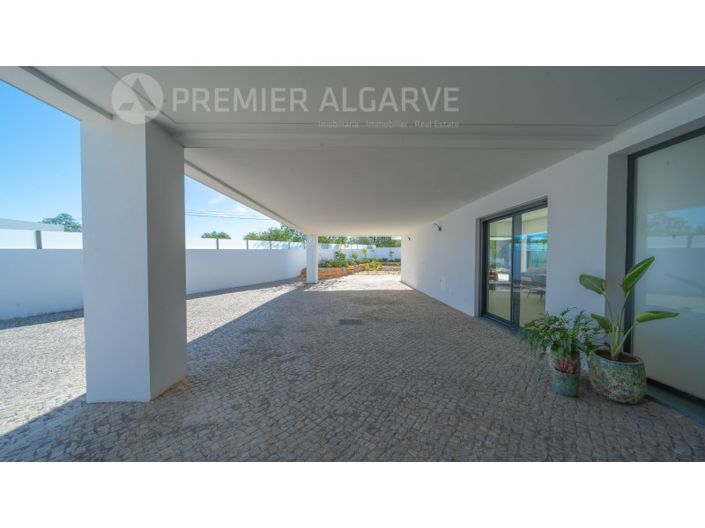 Image No.57-4 Bed House for sale