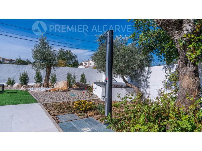 Image No.60-4 Bed House for sale