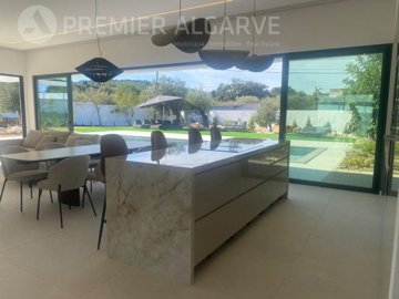 id83fc7a01-0000-0500-0000-0000178a9e16