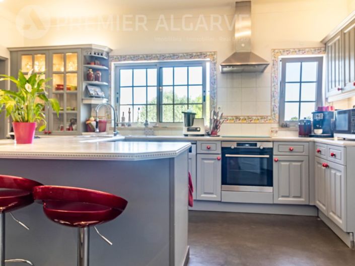 Image No.13-3 Bed House for sale