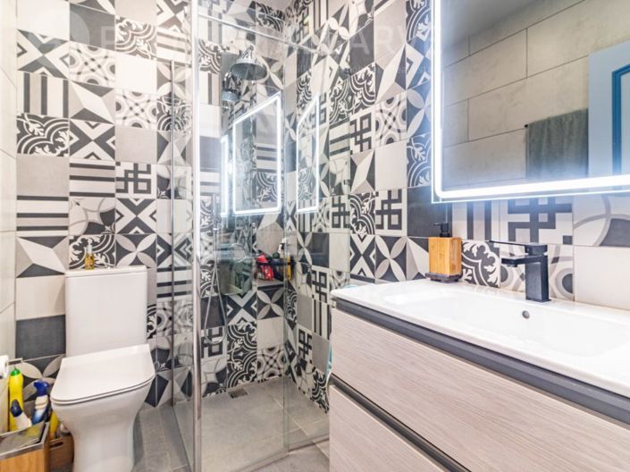 Image No.15-3 Bed House for sale