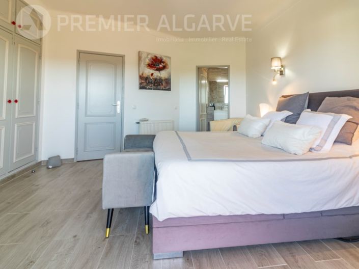 Image No.16-3 Bed House for sale