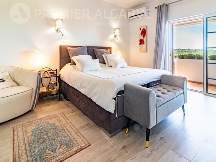 Image No.17-3 Bed House for sale