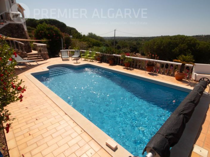 Image No.1-3 Bed House for sale