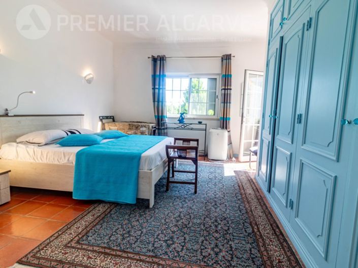 Image No.21-3 Bed House for sale