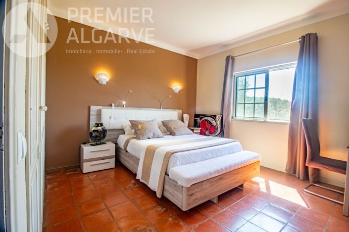 Image No.24-3 Bed Villa for sale