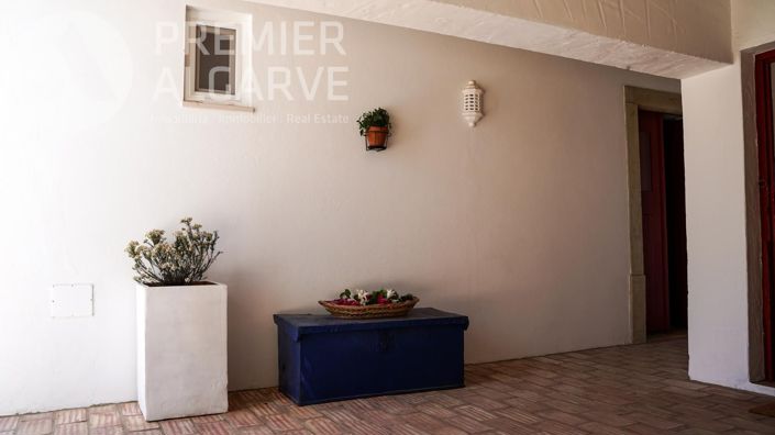 Image No.15-6 Bed Villa for sale