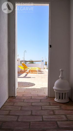 Image No.18-6 Bed Villa for sale