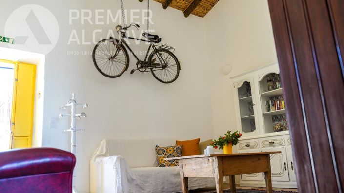 Image No.27-6 Bed Villa for sale