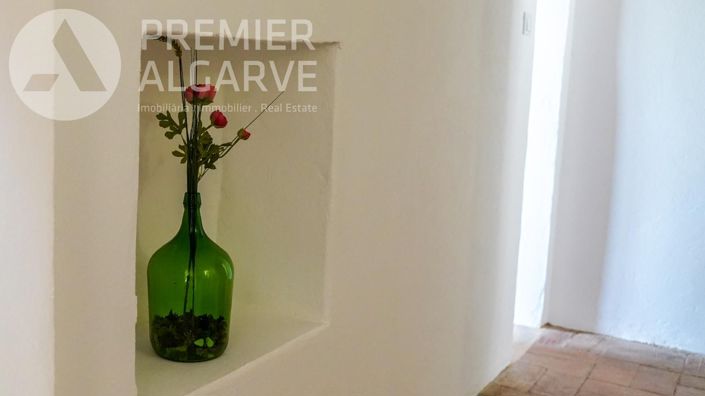 Image No.40-6 Bed Villa for sale