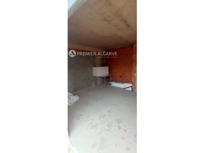 Image No.12-3 Bed House for sale