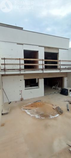 Image No.2-3 Bed Villa for sale
