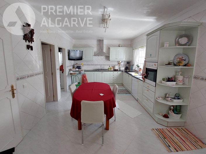 Image No.11-5 Bed Villa for sale