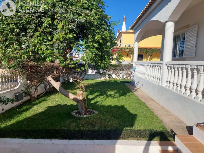 Image No.2-5 Bed Villa for sale