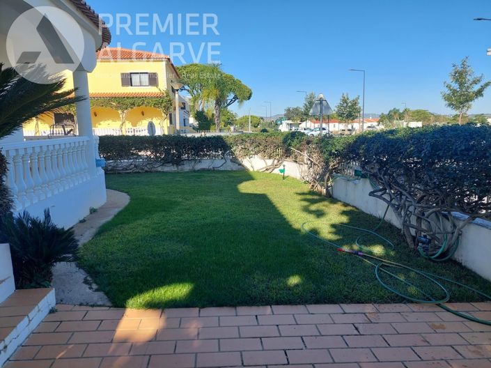 Image No.3-5 Bed Villa for sale