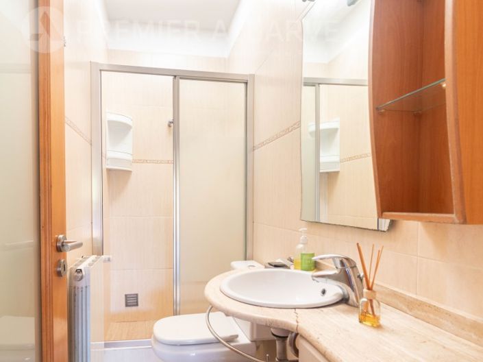 Image No.13-4 Bed House for sale