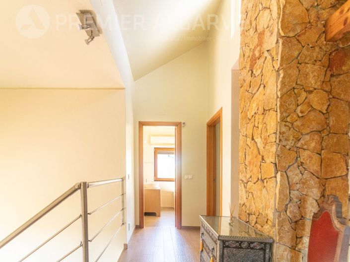 Image No.14-4 Bed House for sale