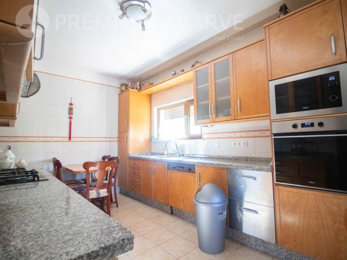 Image No.9-4 Bed House for sale