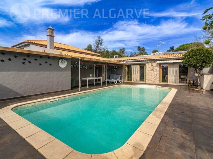 Image No.1-Maison de 6 chambres à vendre à Loule