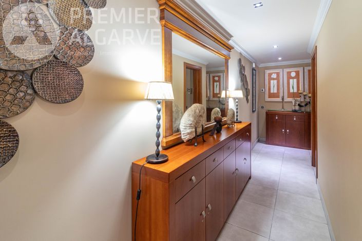 Image No.17-6 Bed Villa for sale