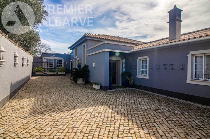 Image No.3-6 Bed Villa for sale