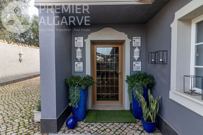 Image No.5-6 Bed Villa for sale