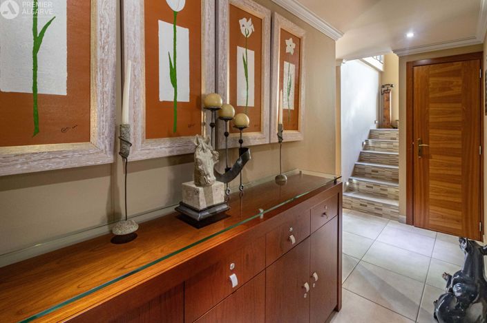 Image No.6-6 Bed Villa for sale