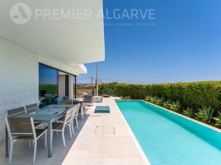 Image No.33-4 Bed House for sale