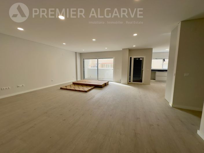 Image No.4-3 Bed Apartment for sale