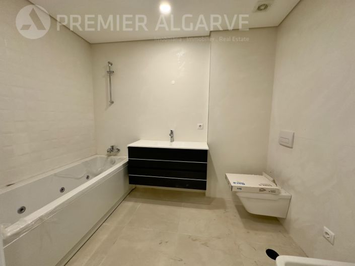 Image No.5-3 Bed Apartment for sale