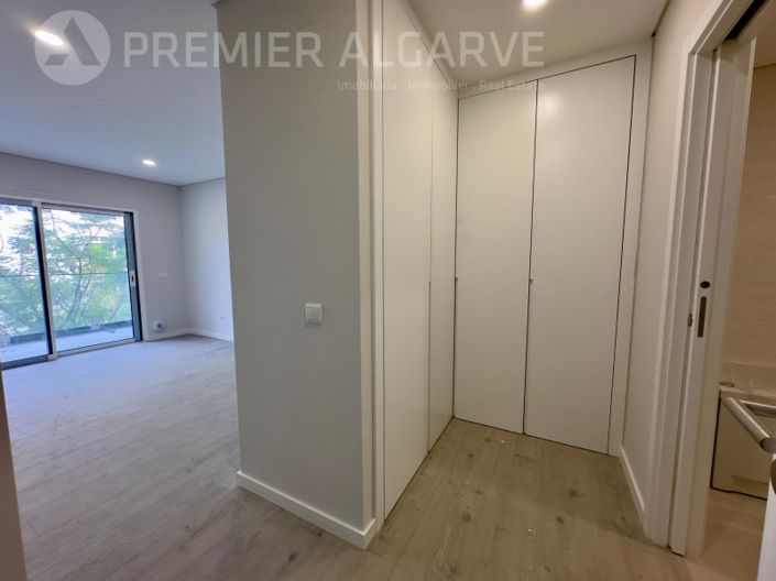 Image No.7-3 Bed Apartment for sale