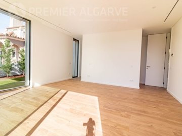 id40e68501-0000-0500-0000-000017beea4c