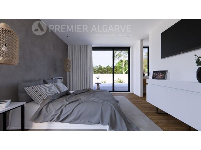 Image No.34-4 Bed House for sale