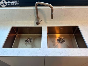 5149-796122-17fc7a1fea6ce452b55b8d392d0a2ff41