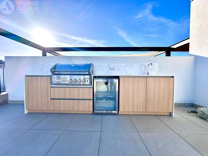 Image No.6-3 Bed Apartment for sale