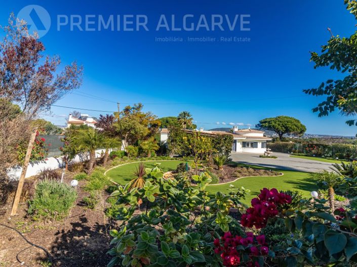 Image No.13-3 Bed House for sale