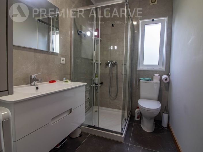 Image No.46-3 Bed House for sale