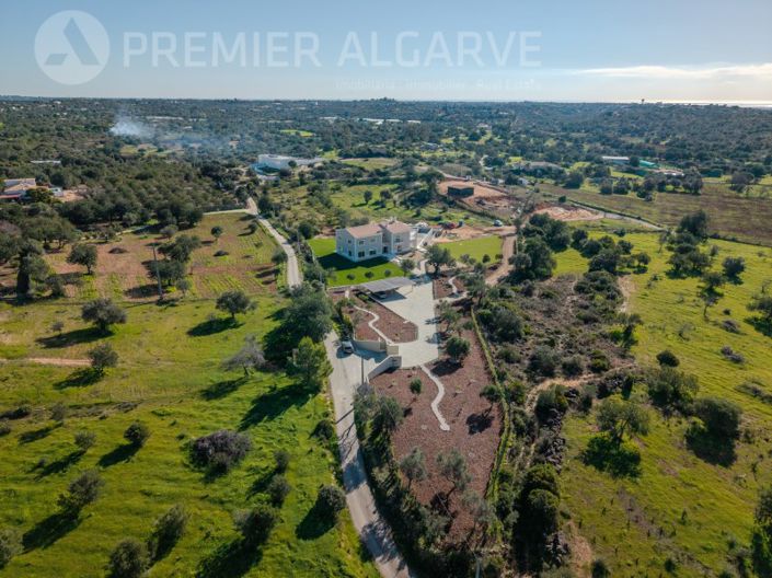 Image No.40-4 Bed House for sale