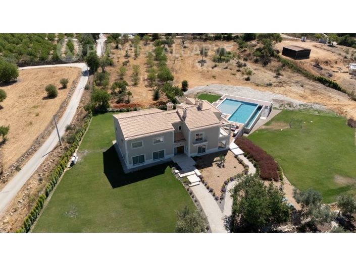 Image No.42-4 Bed House for sale